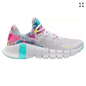 Nike Women’s Free Metcon 4 Training Sneakers 7